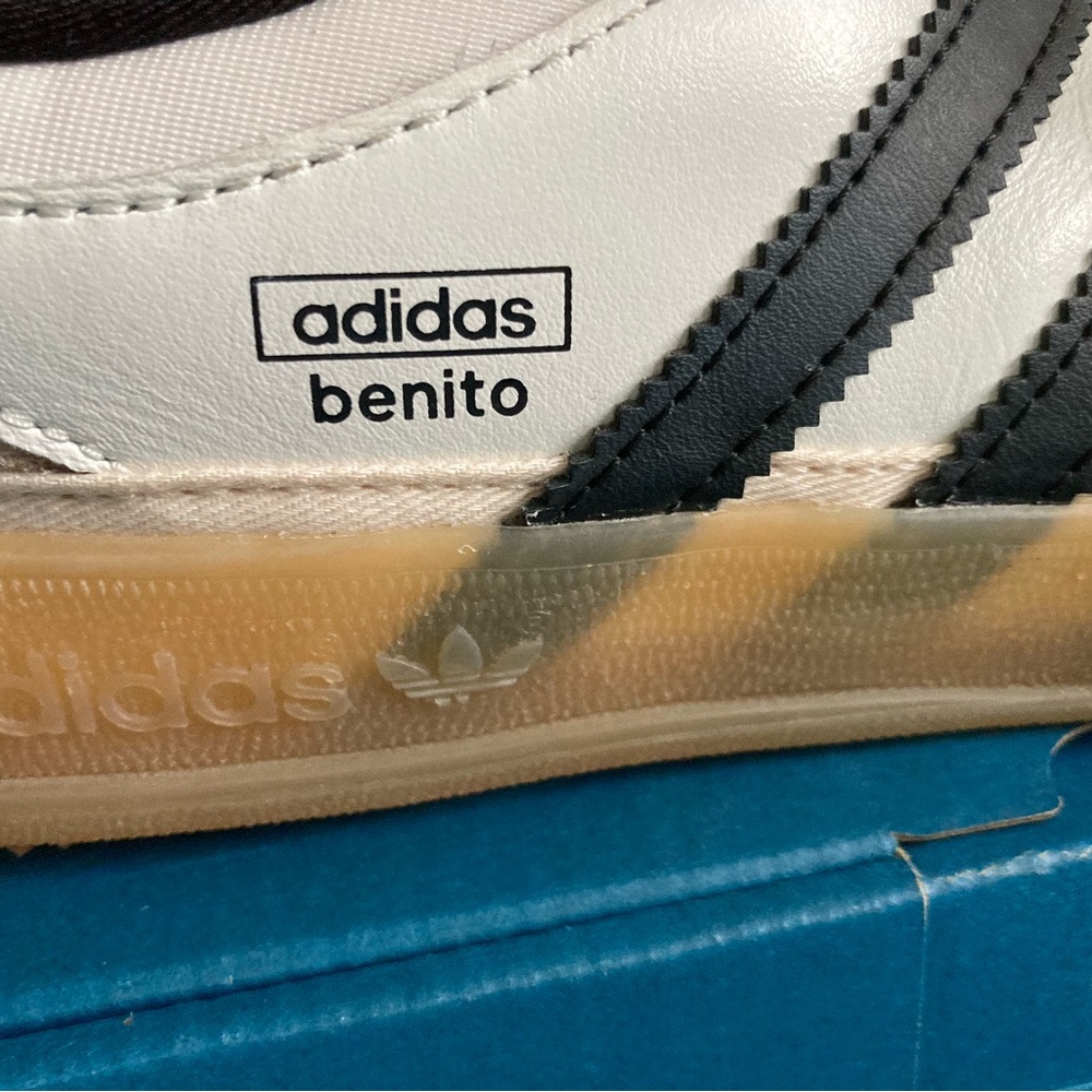 Bad Bunny x Adidas gazelle